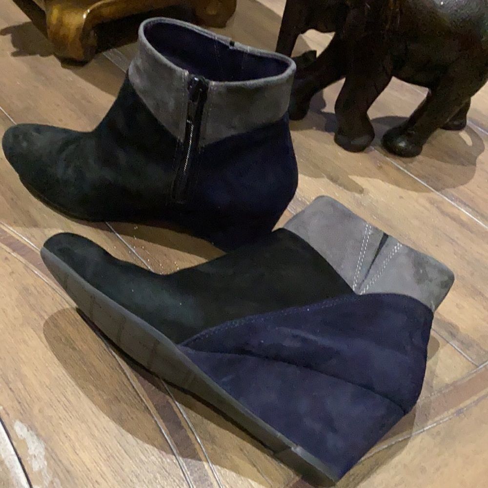 ❤️ Vaneli Color Block Boots ❤️ - Picture 6 of 6